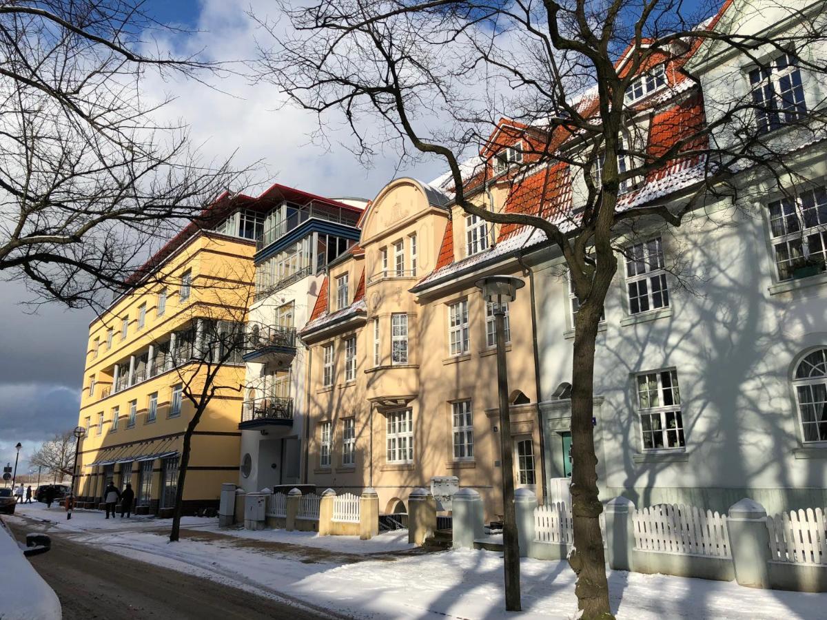 Ankerplatz Warnemuende - Direkte Strandnaehe Mit Leuchtturmblick Росток Екстериор снимка