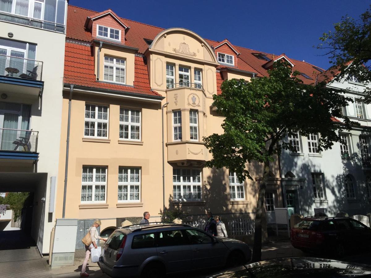 Ankerplatz Warnemuende - Direkte Strandnaehe Mit Leuchtturmblick Росток Екстериор снимка